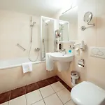 Familienapartment Am Neumarkt Lll דירה *