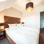 דירה Familienapartment Am Neumarkt Lll *