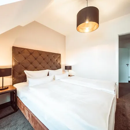 Daire Familienapartment Am Neumarkt Lll *